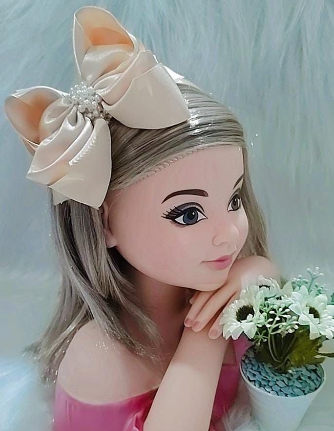 Tiara Belli Marfim Laço Miolo de Perolas